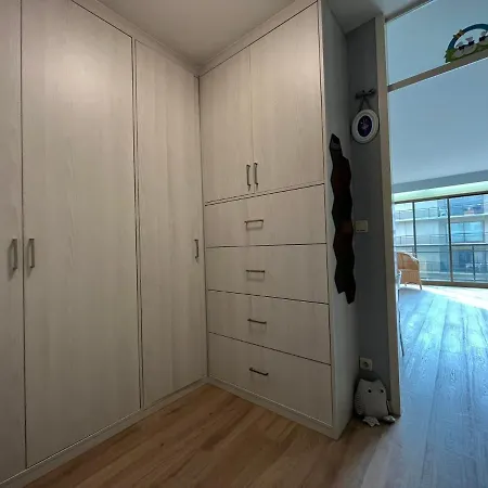 Westhinder 605 Apartment